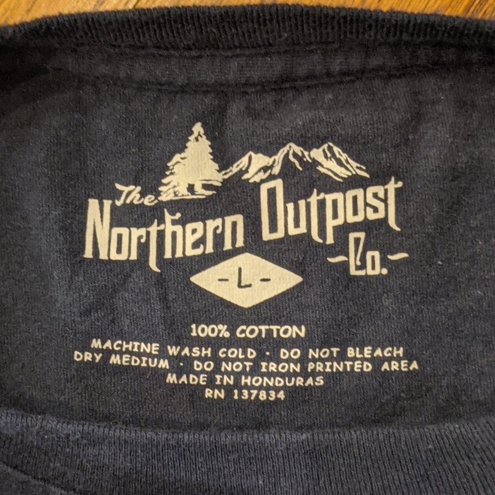 The Northern Outpost Co. Graphic Rooster Tee Sz L - Picture 3 of 4